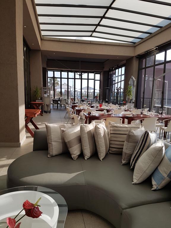 615 Sandton Skye Йоханесбург Екстериор снимка